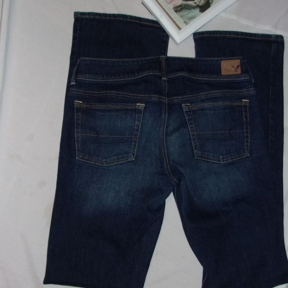 AEO size 8 x extra long blue jeans womens pants